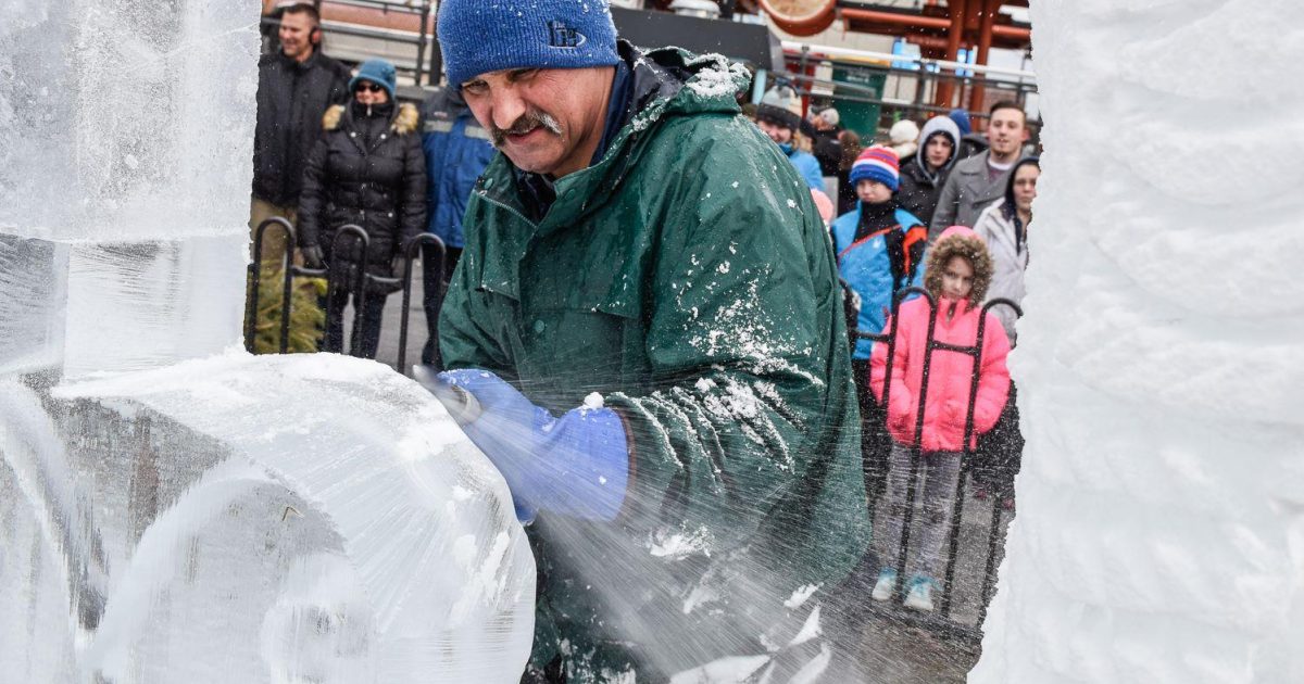 Ice Luge, Ice Sculptures  Long Island, New York City - Ice Luge